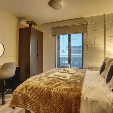 1br Centre Apt, Self Check In, Wifi, By Derbnb